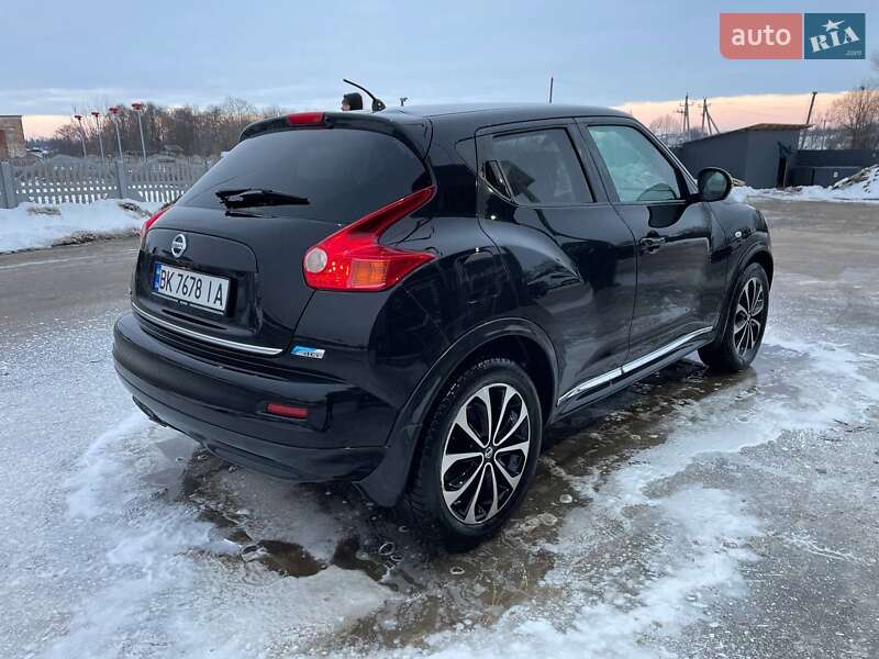 Позашляховик / Кросовер Nissan Juke 2011 в Демидівці