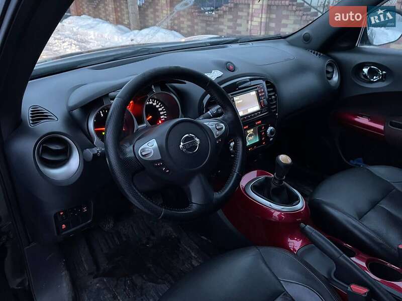 Позашляховик / Кросовер Nissan Juke 2011 в Демидівці