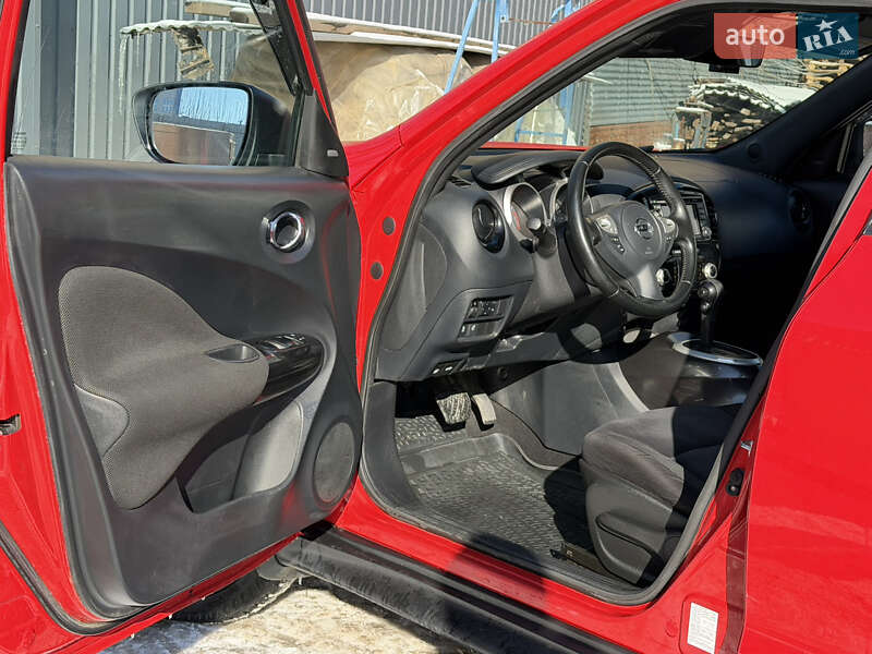 Позашляховик / Кросовер Nissan Juke 2017 в Полтаві