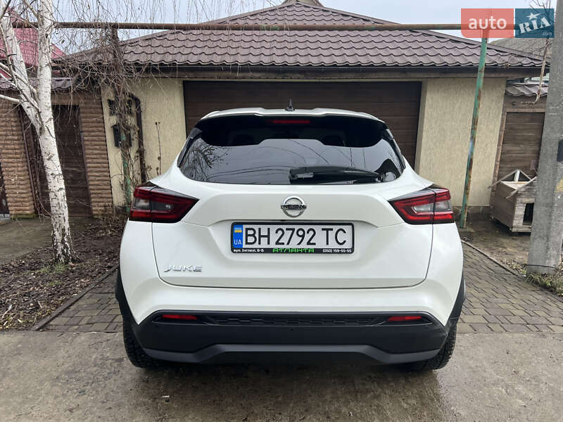 Внедорожник / Кроссовер Nissan Juke 2021 в Черноморске