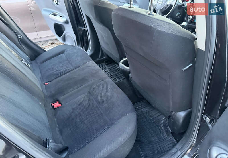 Внедорожник / Кроссовер Nissan Juke 2011 в Ровном фото 14 Внедорожник / Кроссовер Nissan Juke 2011 в Ровном