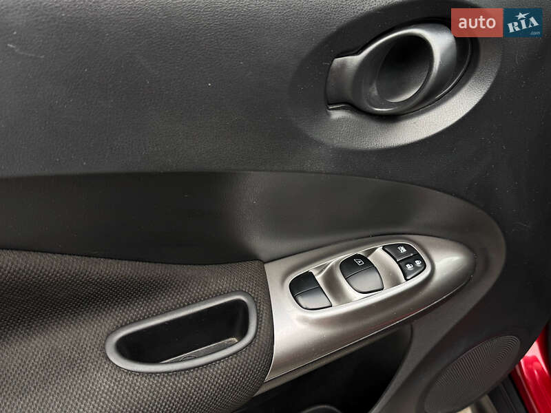 Позашляховик / Кросовер Nissan Juke 2019 в Києві