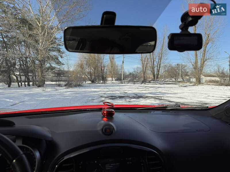 Внедорожник / Кроссовер Nissan Juke 2017 в Днепре