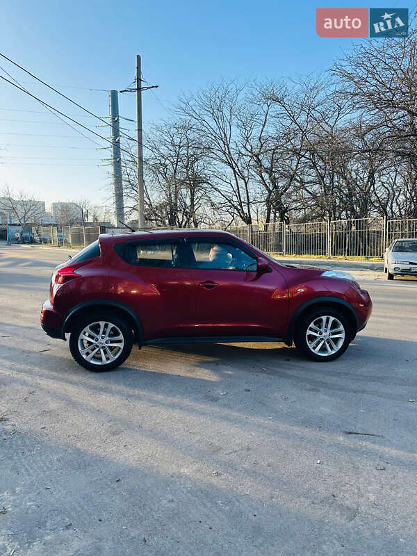Позашляховик / Кросовер Nissan Juke 2013 в Одесі