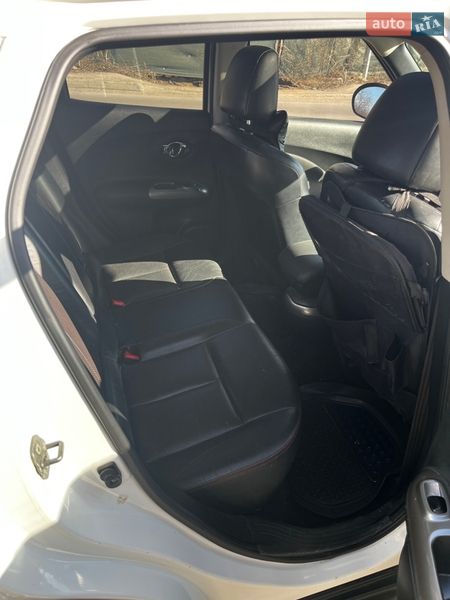 Внедорожник / Кроссовер Nissan Juke 2013 в Черновцах