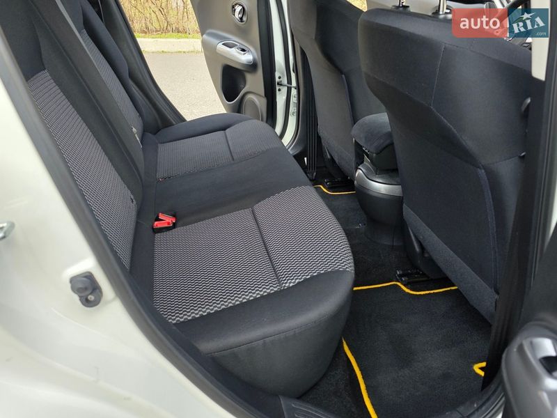 Внедорожник / Кроссовер Nissan Juke 2014 в Одессе