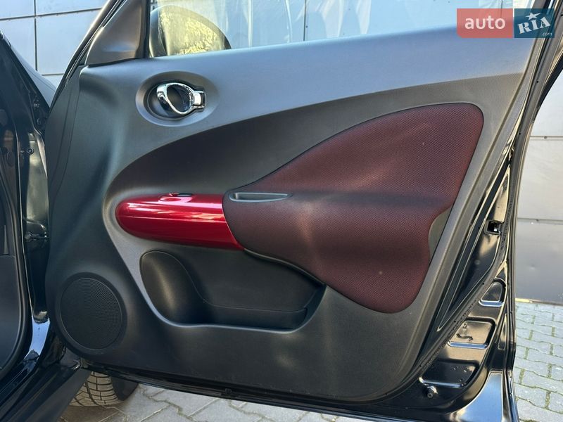 Внедорожник / Кроссовер Nissan Juke 2010 в Одессе