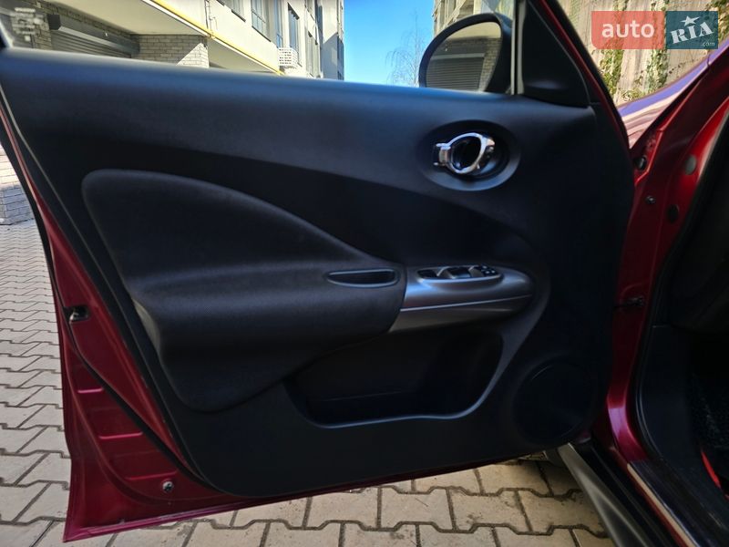 Внедорожник / Кроссовер Nissan Juke 2011 в Хмельницком