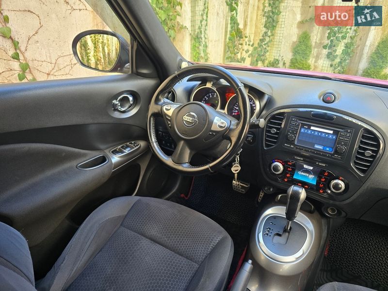 Внедорожник / Кроссовер Nissan Juke 2011 в Хмельницком