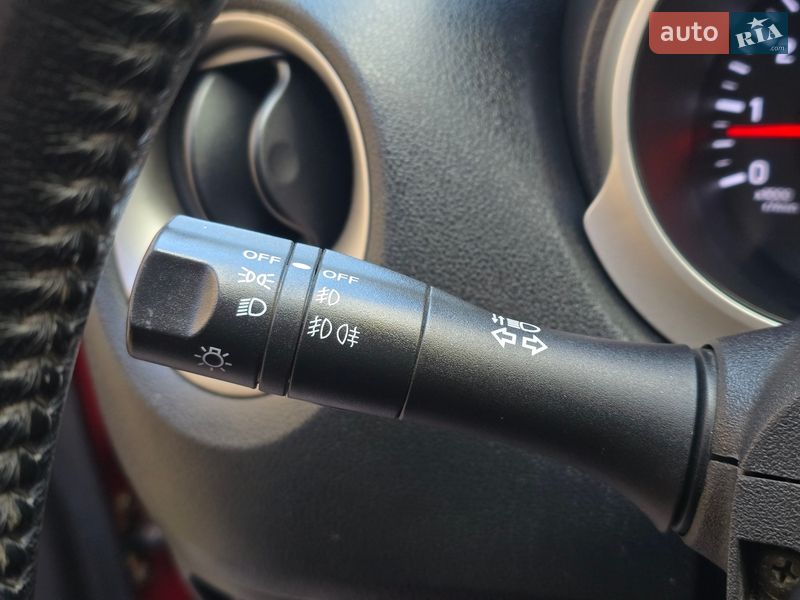 Внедорожник / Кроссовер Nissan Juke 2011 в Хмельницком