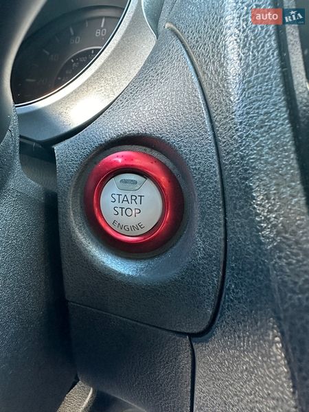 Внедорожник / Кроссовер Nissan Juke 2015 в Киеве