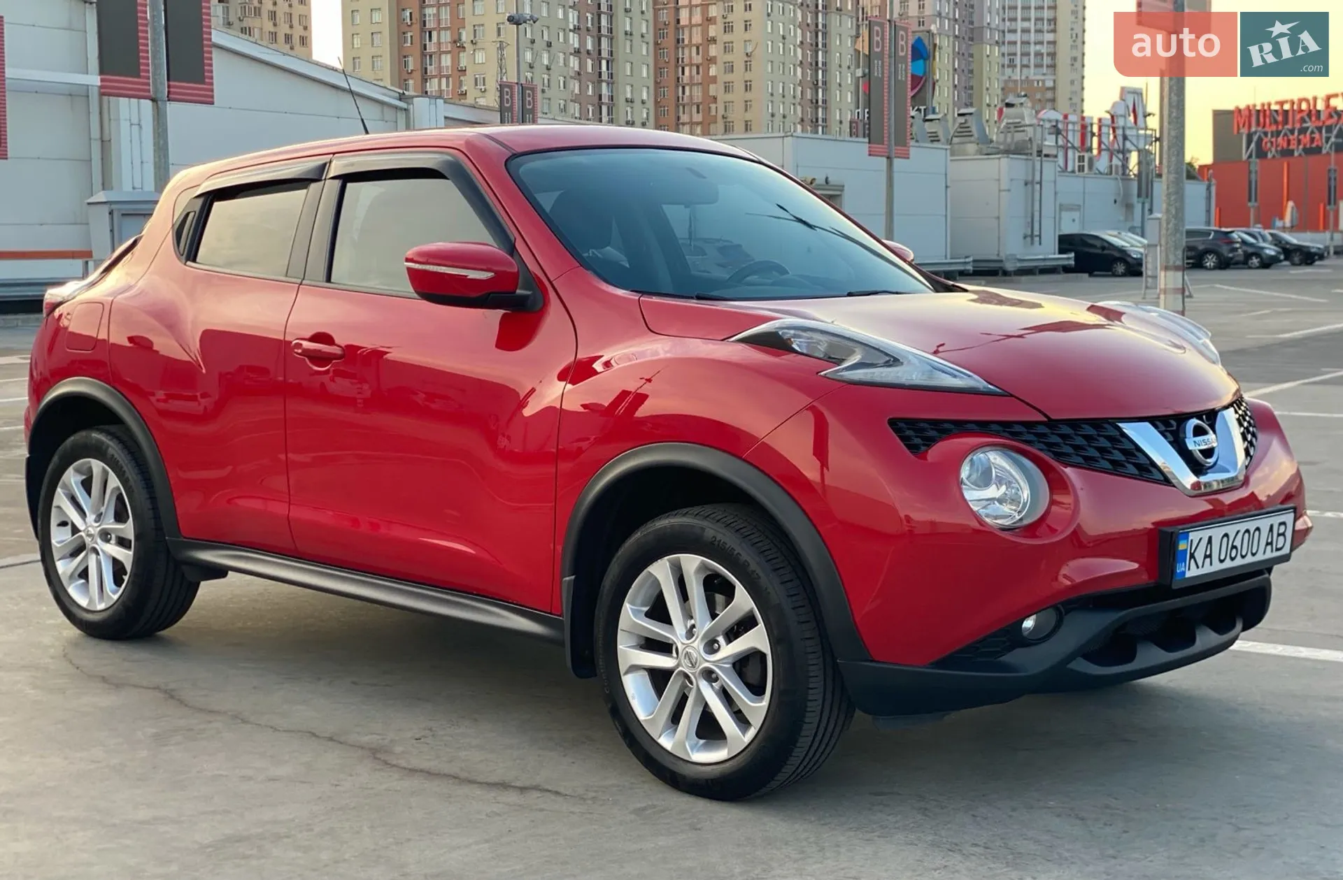 2017 Nissan Juke - мініатюра 2