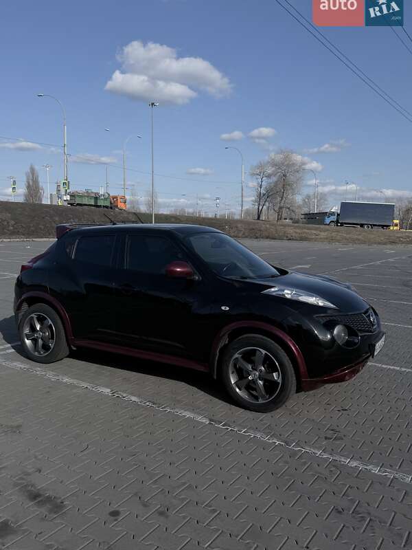 Позашляховик / Кросовер Nissan Juke 2012 в Києві