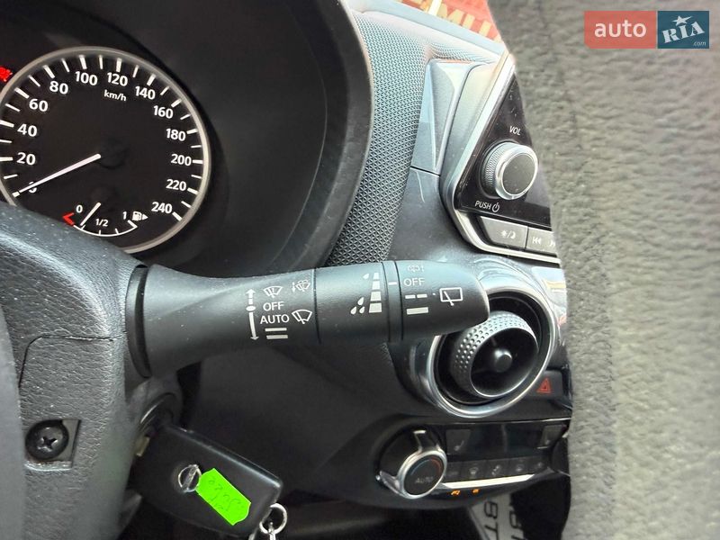 Позашляховик / Кросовер Nissan Juke 2021 в Львові