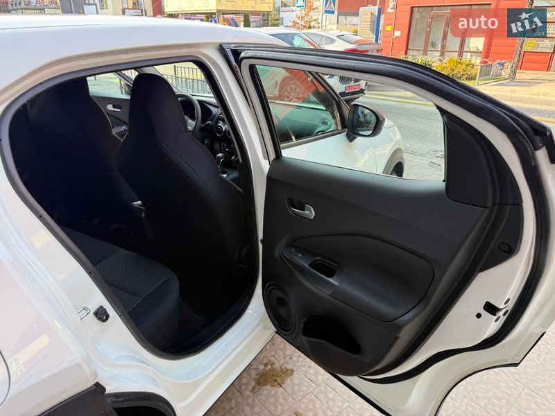 Позашляховик / Кросовер Nissan Juke 2021 в Львові