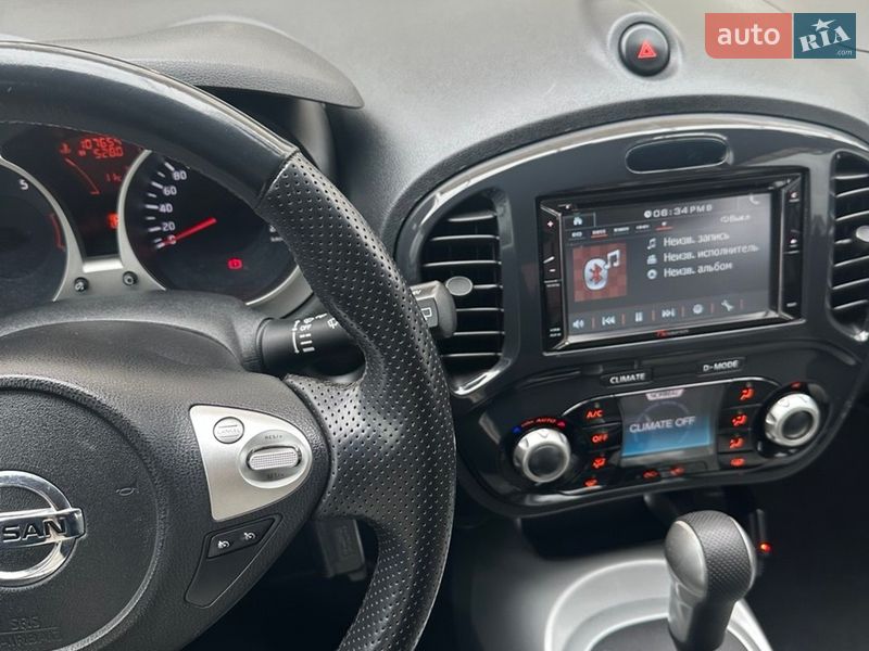 Внедорожник / Кроссовер Nissan Juke 2011 в Тарутине