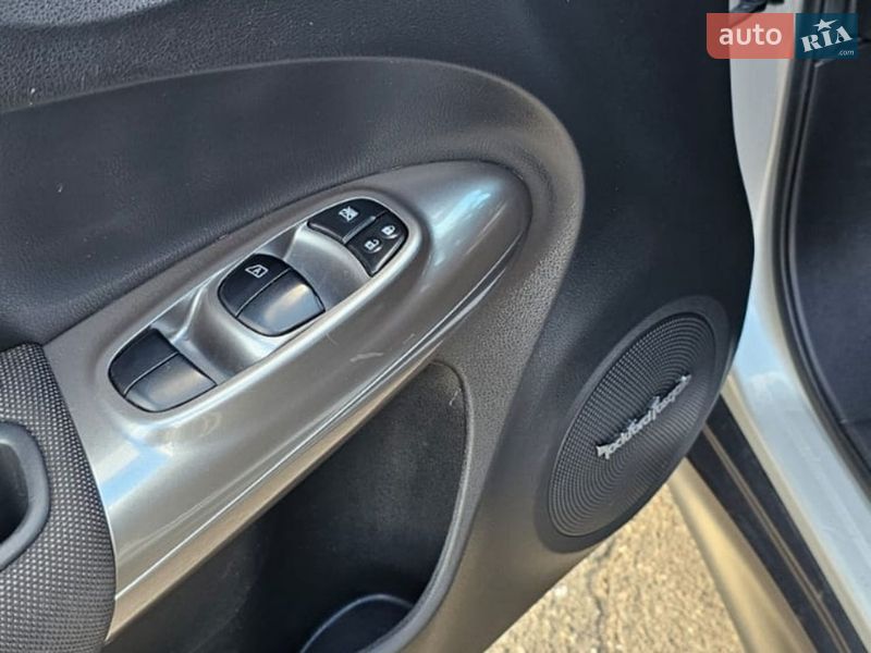 Внедорожник / Кроссовер Nissan Juke 2012 в Николаеве