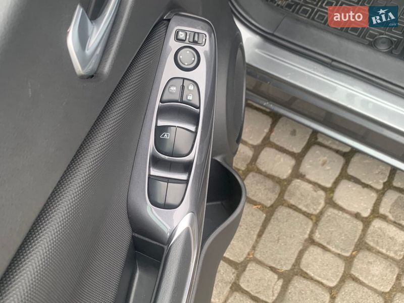 Позашляховик / Кросовер Nissan Juke 2021 в Львові