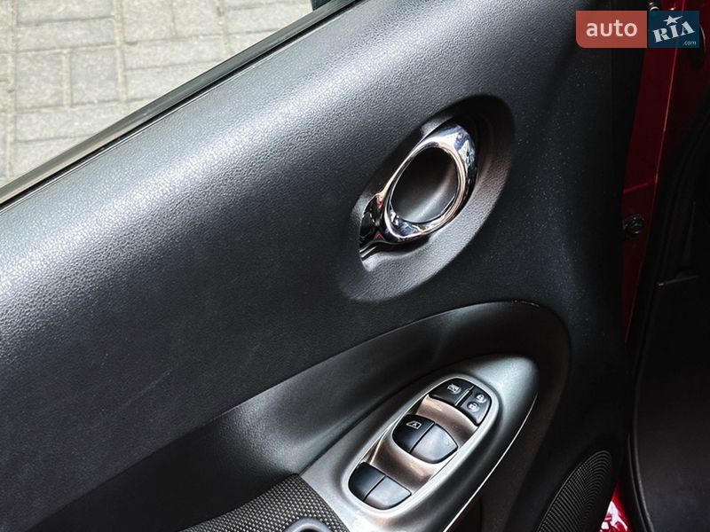 Позашляховик / Кросовер Nissan Juke 2012 в Києві