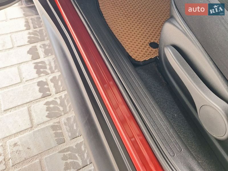 Позашляховик / Кросовер Nissan Juke 2013 в Броварах фото 33 Позашляховик / Кросовер Nissan Juke 2013 в Броварах