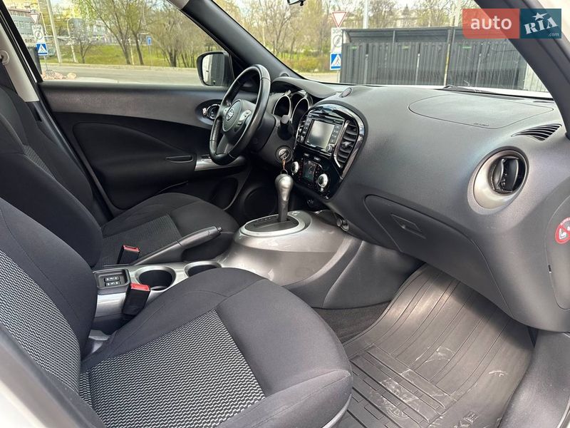 Позашляховик / Кросовер Nissan Juke 2016 в Дніпрі фото 24 Позашляховик / Кросовер Nissan Juke 2016 в Дніпрі