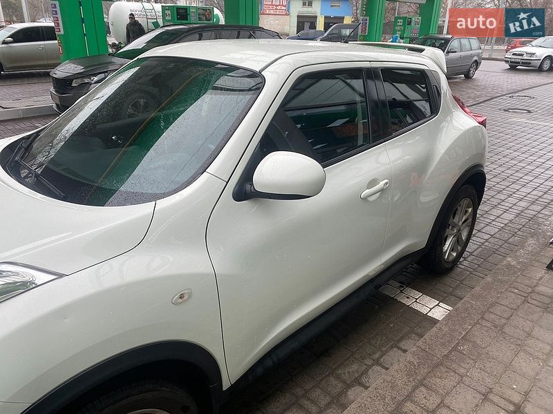 Внедорожник / Кроссовер Nissan Juke 2011 в Киеве