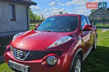 Позашляховик / Кросовер Nissan Juke 2012 в Радивиліві