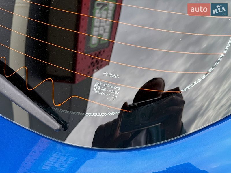 Внедорожник / Кроссовер Nissan Juke 2023 в Киеве