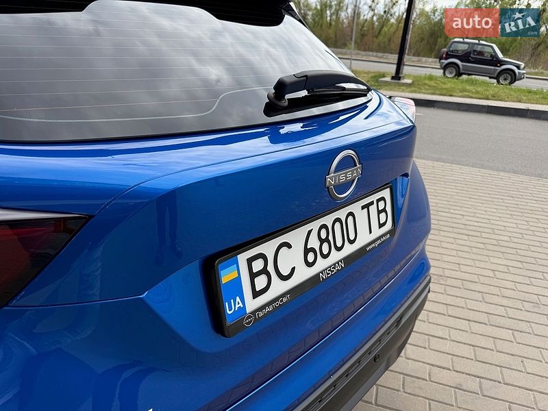 Внедорожник / Кроссовер Nissan Juke 2023 в Киеве