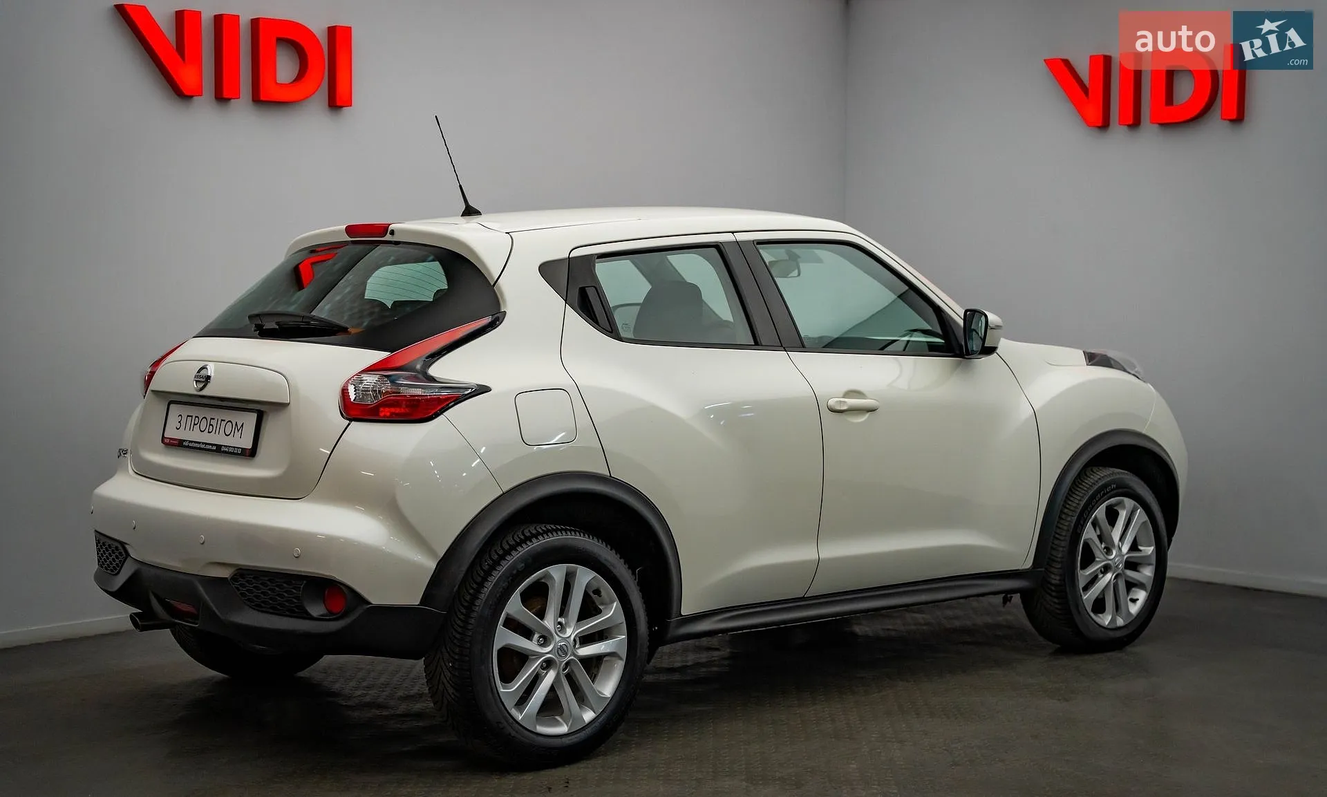 2017 Nissan Juke - мініатюра 2