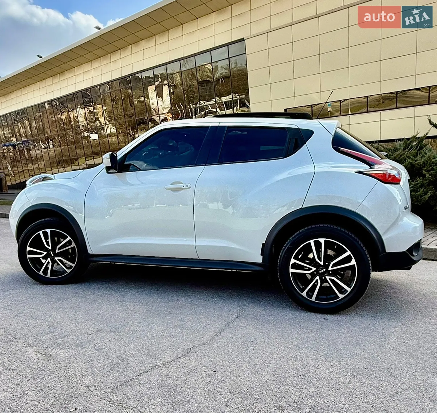2015 Nissan Juke - мініатюра 9