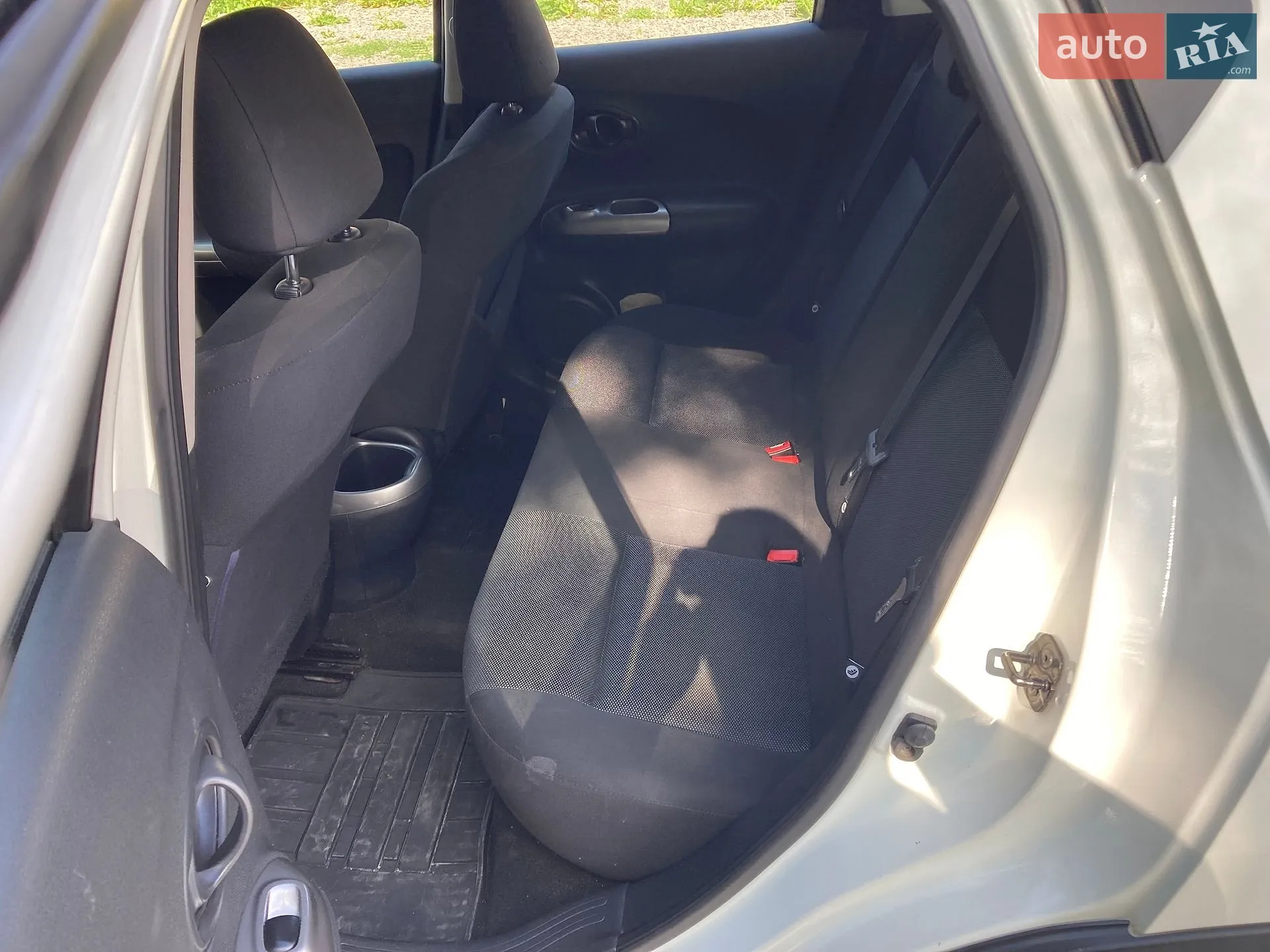 2012 Nissan Juke - мініатюра 15