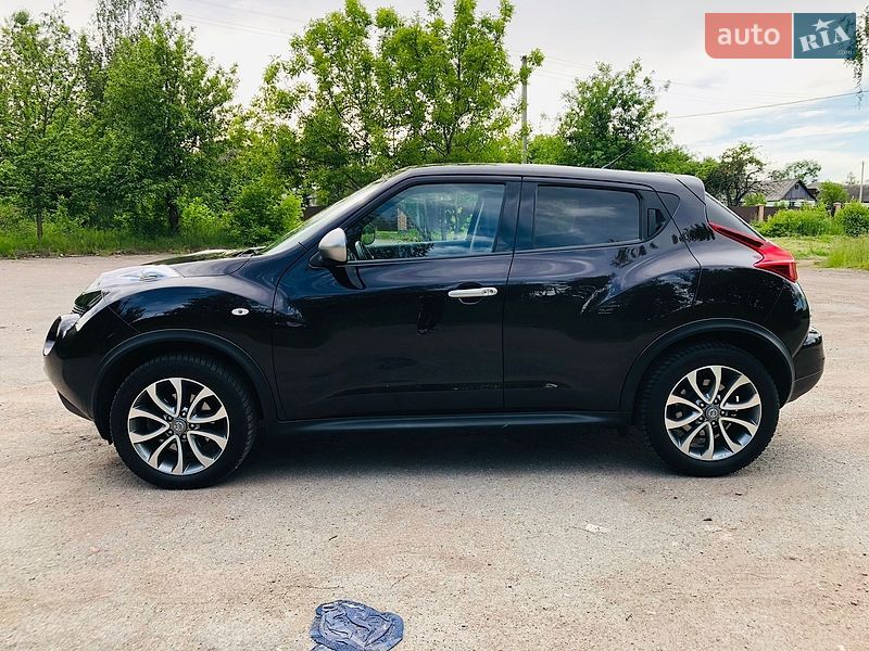 Внедорожник / Кроссовер Nissan Juke 2012 в Коростене