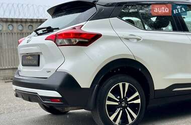 Позашляховик / Кросовер Nissan Kicks 2018 в 