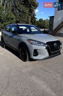 Позашляховик / Кросовер Nissan Kicks 2021 в Ромнах