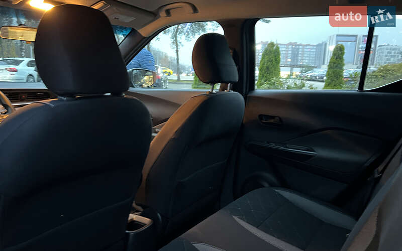 Внедорожник / Кроссовер Nissan Kicks 2018 в Львове фото 17 Внедорожник / Кроссовер Nissan Kicks 2018 в Львове