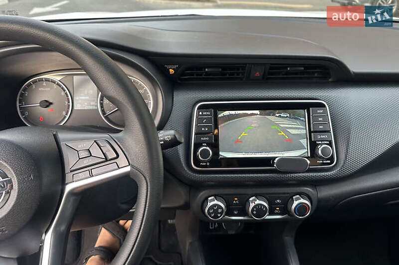 Внедорожник / Кроссовер Nissan Kicks 2021 в Киеве