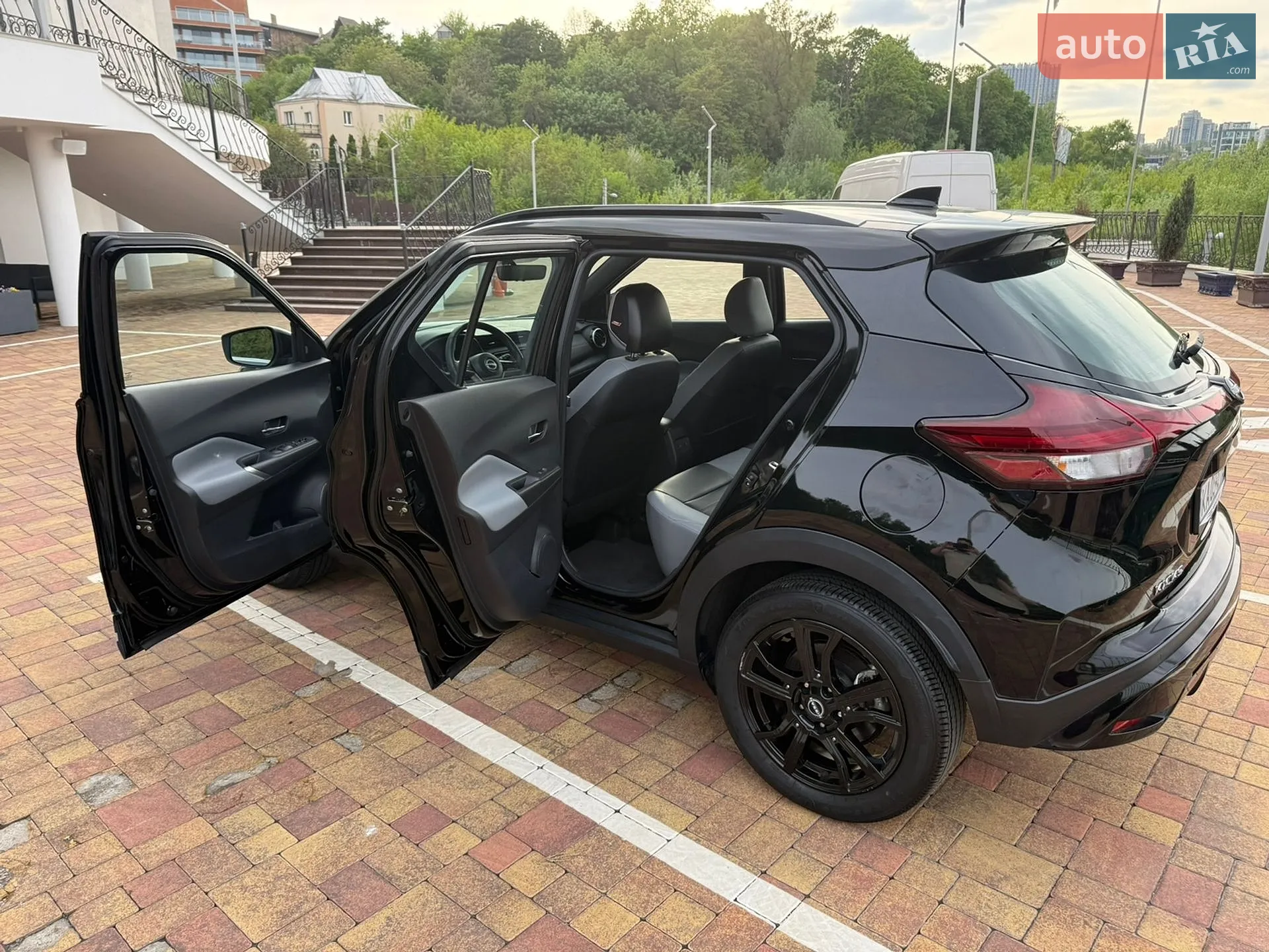 2022 Nissan Kicks - мініатюра 9