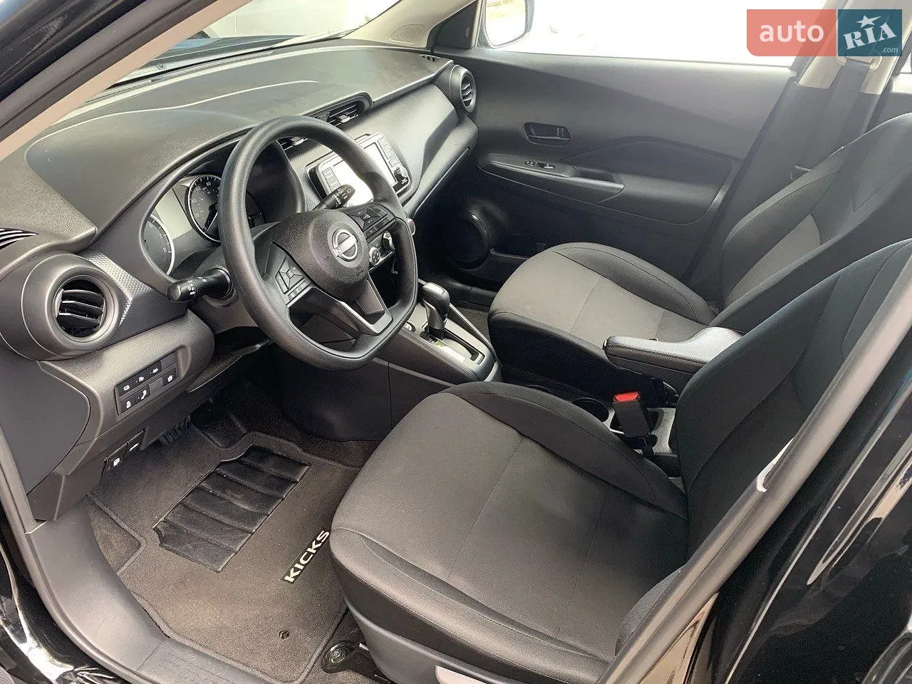 2025 Nissan Kicks - мініатюра 23