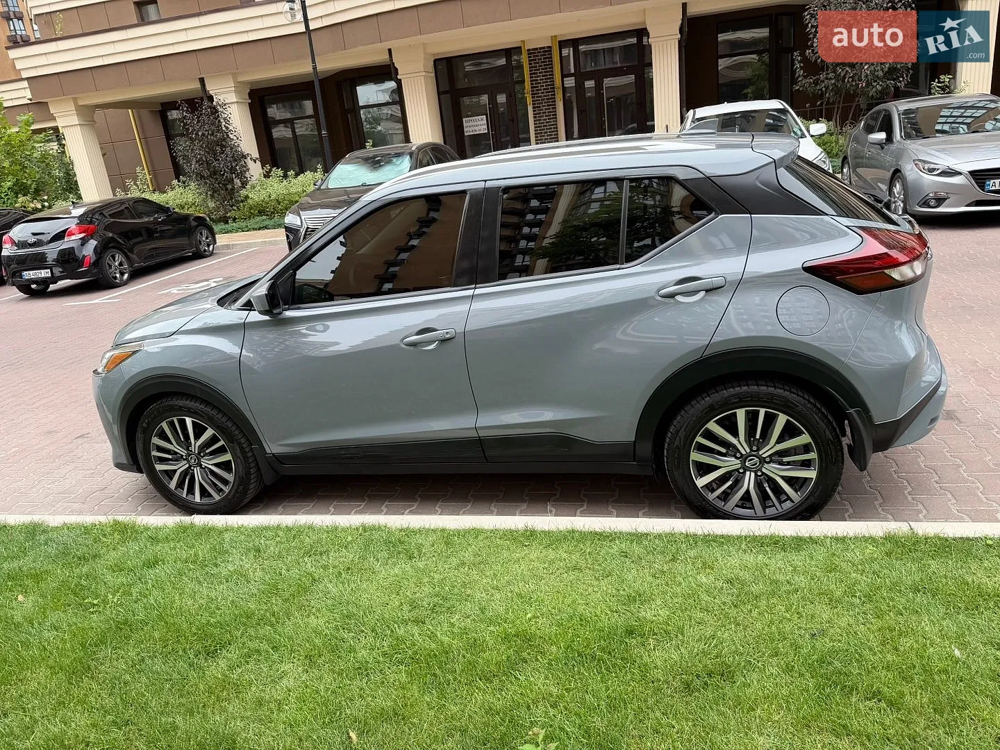2021 Nissan Kicks - мініатюра 18