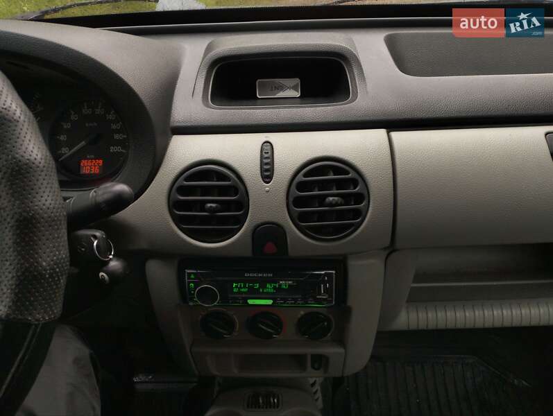 Мінівен Nissan Kubistar 2005 в Львові