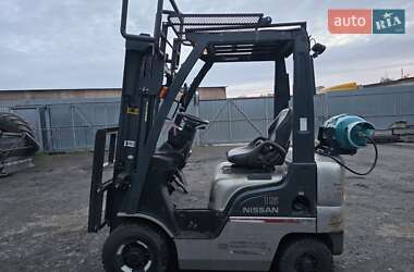 Вилочний навантажувач Nissan  L01A15W 2005 в Тернополі