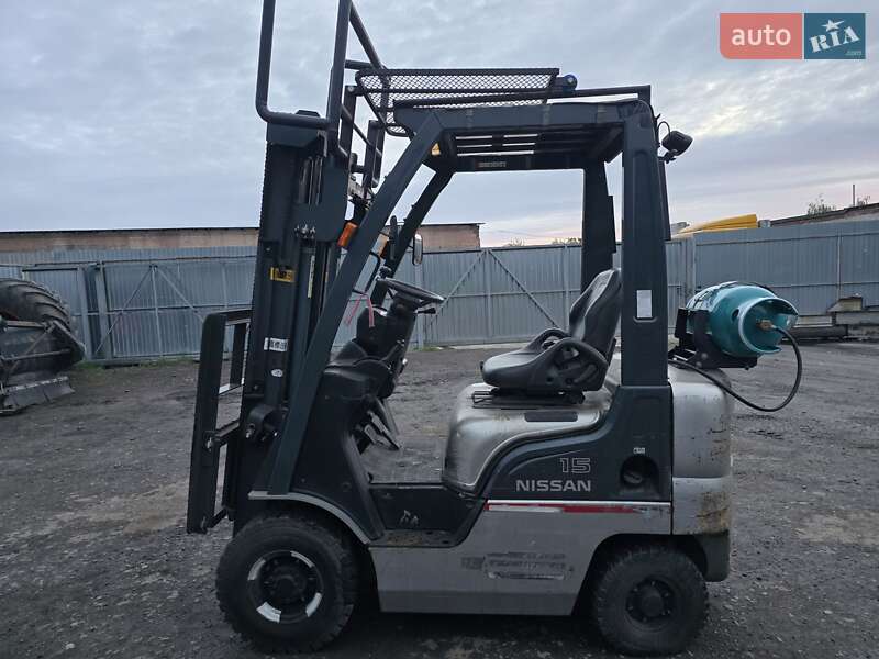 Nissan  L01A15W 2005