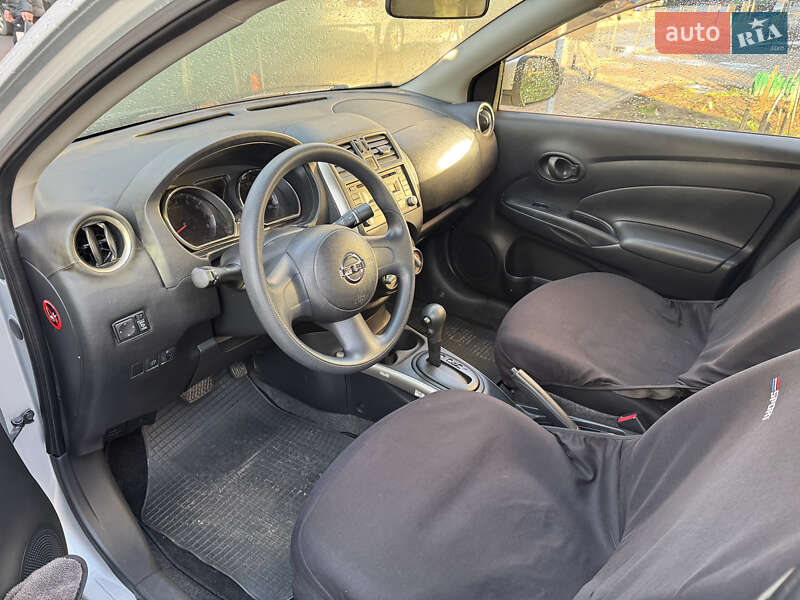 Седан Nissan Latio 2012 в Киеве