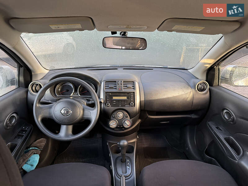 Седан Nissan Latio 2012 в Киеве