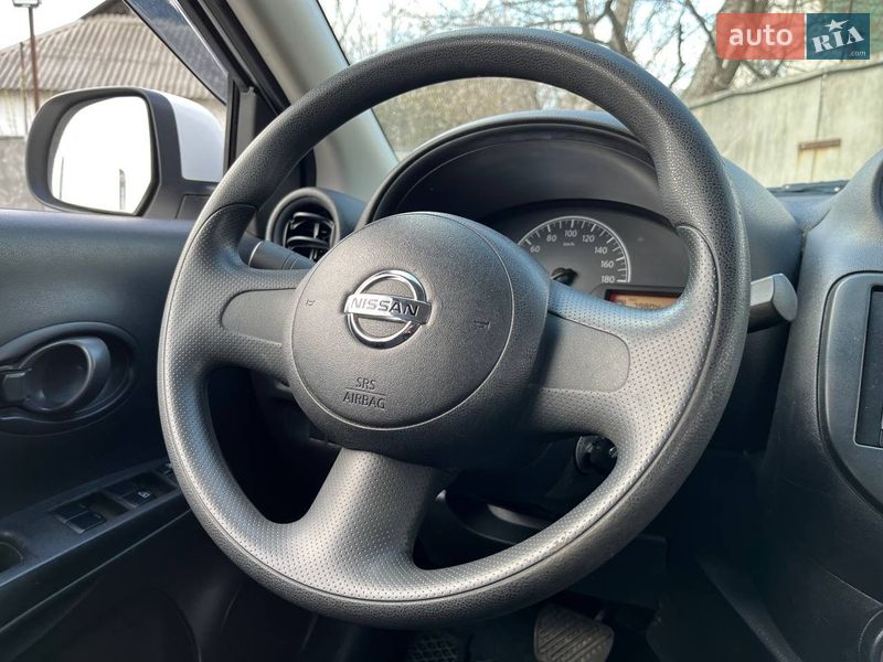 Седан Nissan Latio 2012 в Киеве