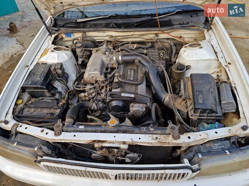 Седан Nissan Laurel 1994 в Одессе