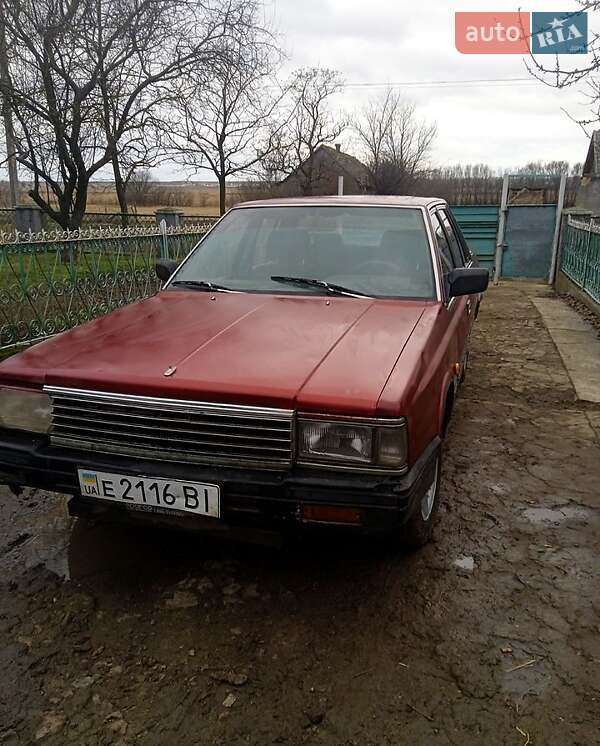 Седан Nissan Laurel 1987 в Татарбунарах фото 3 Седан Nissan Laurel 1987 в Татарбунарах
