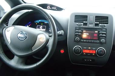 Хэтчбек Nissan Leaf 2014 в Чернигове