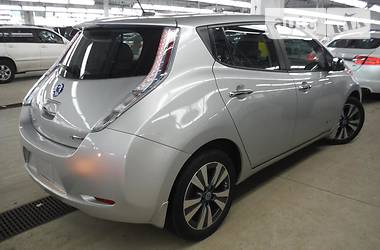 Хэтчбек Nissan Leaf 2013 в Запорожье